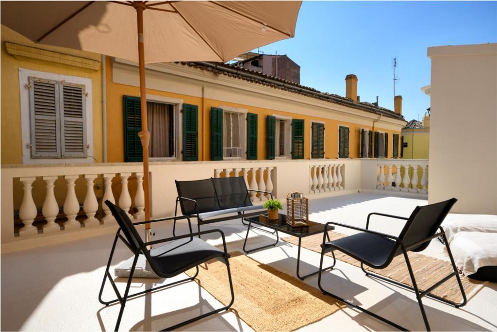 The In Town Apartment - With A Private Terrace Corfu  Esterno foto